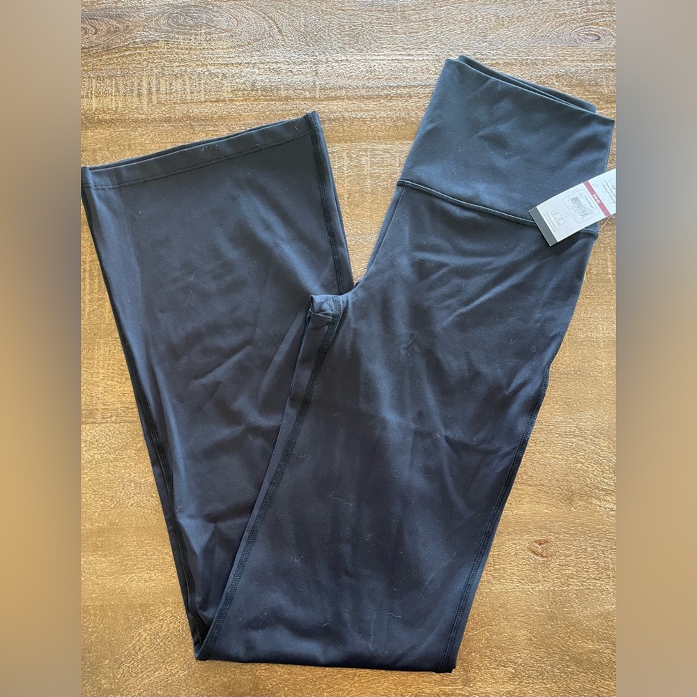 NWT Fit & Flare Active Pants